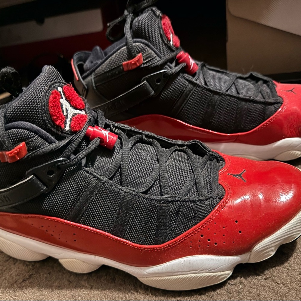 MEN RED & BLACK & WHITE JORDANS